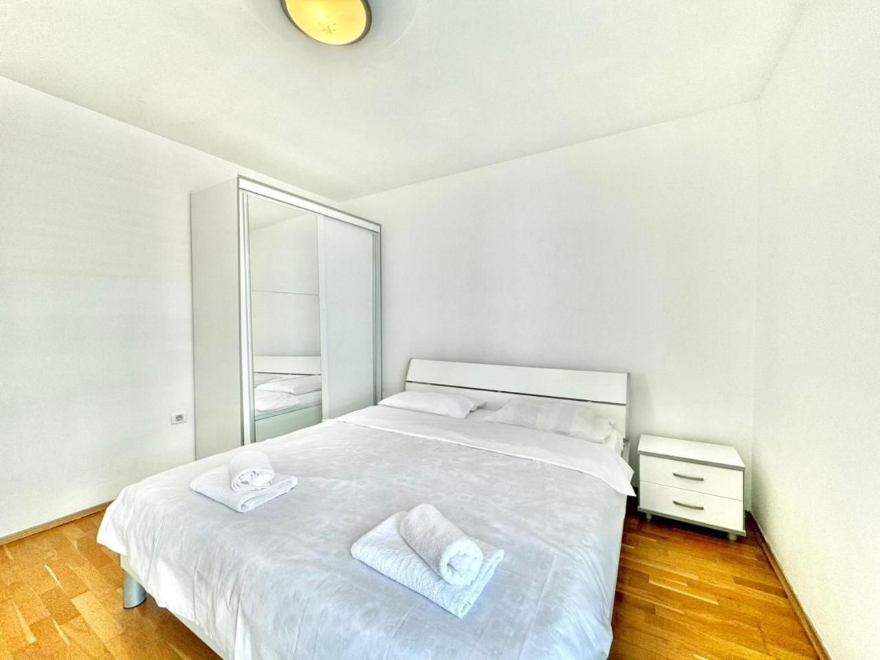 Family Three Bedroom Petrovac Budva