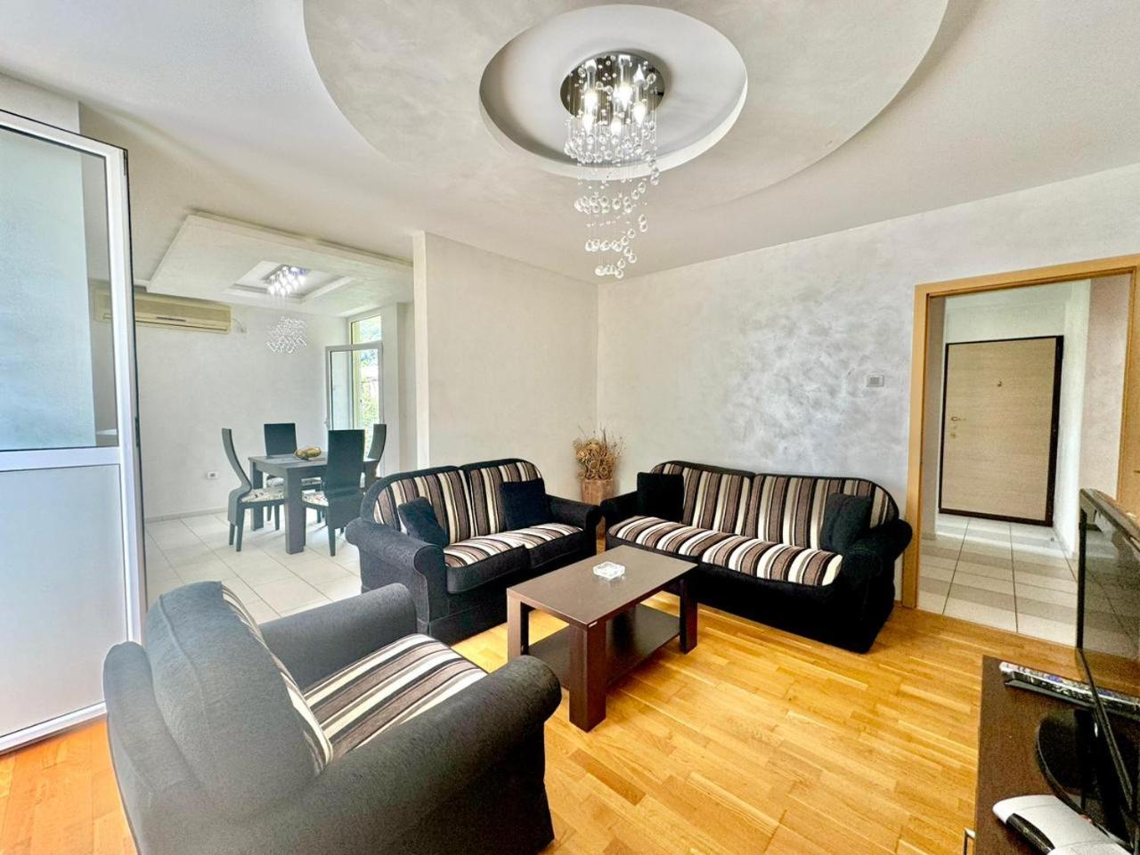 Family Three Bedroom Petrovac Budva