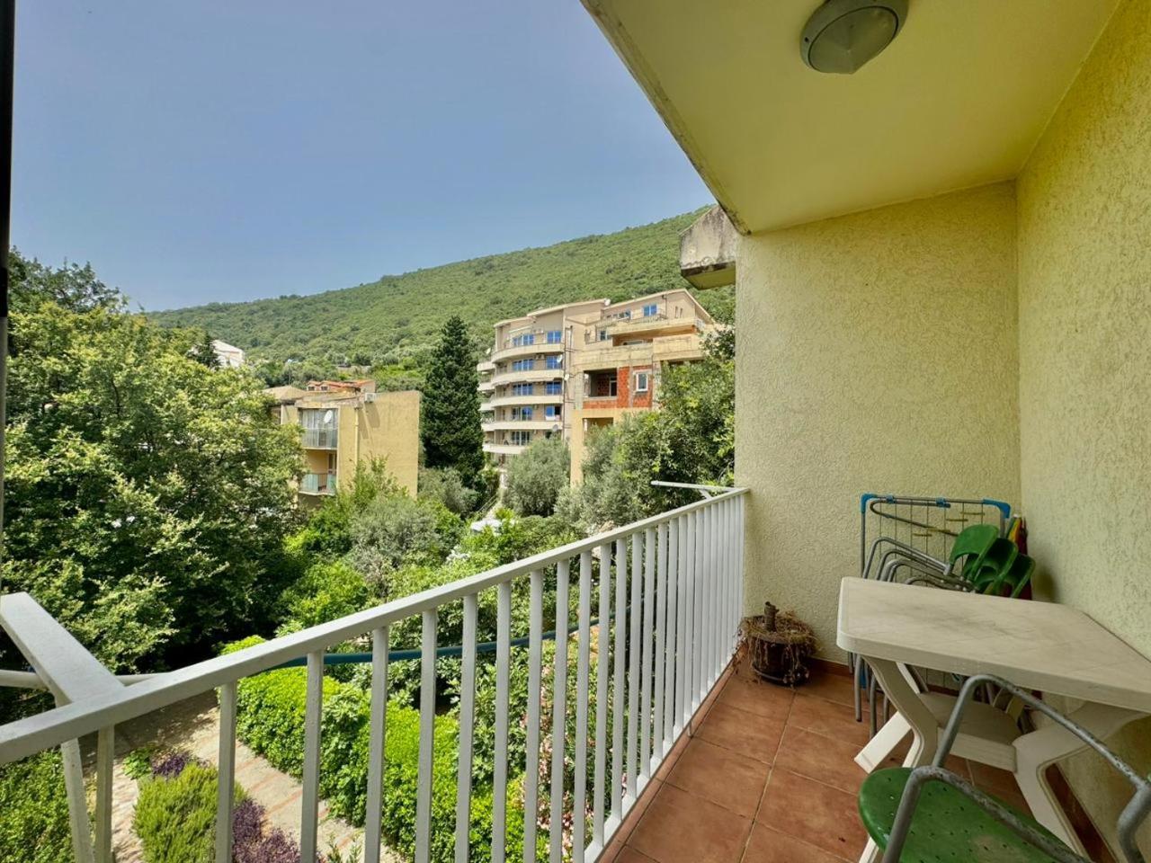 Family Three Bedroom Petrovac * Budva